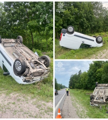 Поблизу Рівного перекинулось легкове авто