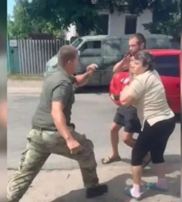 У Харківській області сталася бійка між цивільними та військовими: у ТЦК прокометували подію