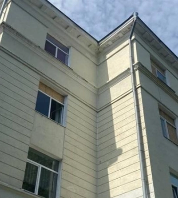 «Нині розпочалась процедура з відновлення», — чергова по місту про ремонтні роботи у школі Дніпра, яка постраждала 4 червня