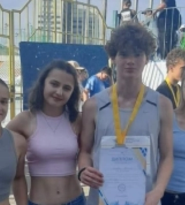 Мукачівець Максим Петрус завоював срібло на Чемпіонаті України з легкої атлетики
