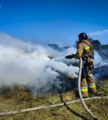 На Миколаївщині вогнеборці загасили 20 пожеж на відкритих територіях