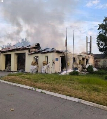 Рашисти завдали удару по пожежній частині у Липцях на Харківщині. ФОТО