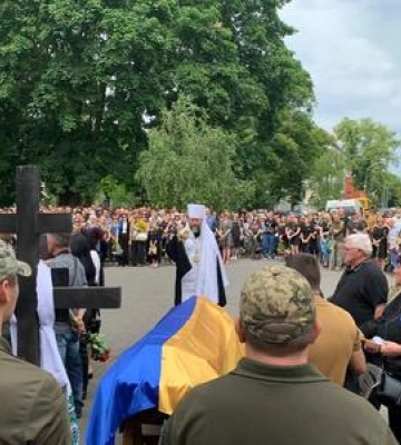 Полтавська громада провела в останню дорогу п&#039;ятьох загиблих Героїв