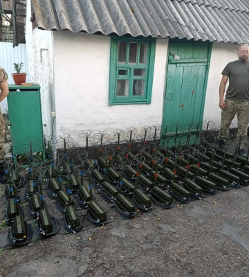 Інтерпайп Пінчука передав 90 РЕБів на Донецький та Запорізький напрямки