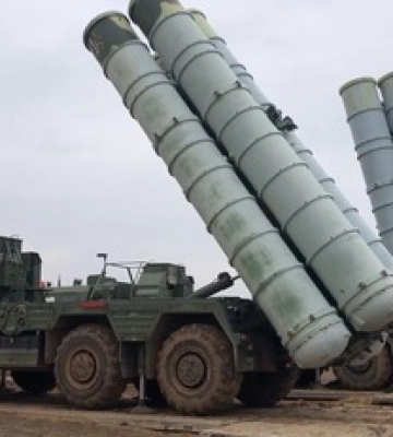Уничтожение ПВО в Крыму продолжается: появились спутниковые фото результатов атаки на С-300 и С-400