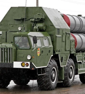 Із Севастополя російські загарбники перекидають ЗРК С-300ПС