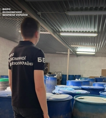 На Київщині припинили роботу підпільного цеху з виготовлення алкоголю