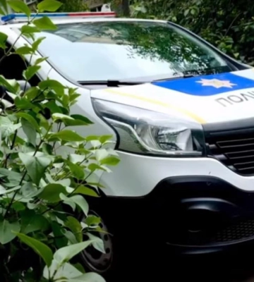 В Одессе мужчина на улице нанес ранения жене и дочери и совершил самоубийство