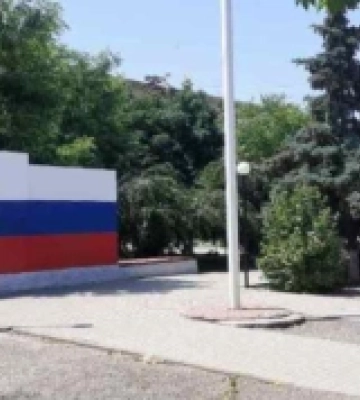 В Генічеську на Херсонщині окупанти перевіряють телефони місцевих мешканців: шукають «підозрілі контакти»