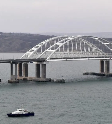 РФ строит оборонительные сооружения возле Крымского моста — что известно 