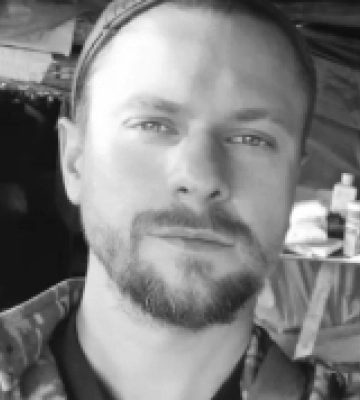 У Києві покажуть фільм "Зсув", героєм якого був військовий Артур Сніткус