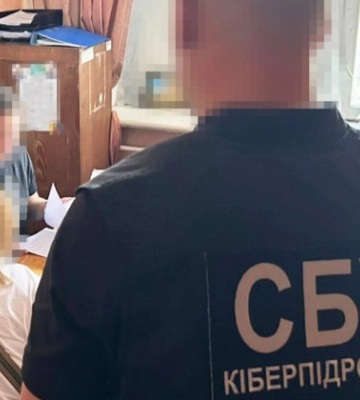 СБУ: Разоблачены ботофермы, которые помогали России взламывать телефоны украинских военных