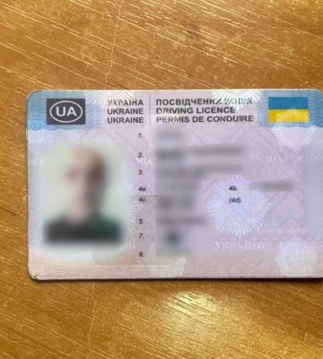 Волинським патрульним попався водій з підробленим посвідченням