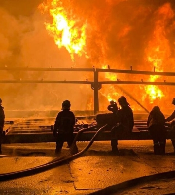 На Київщині триває ліквідація пожежі, яка виникла внаслідок ворожої атаки 12 червня. ФОТО