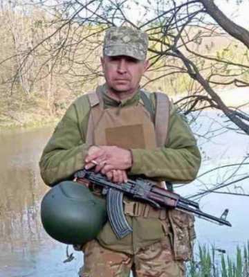 У Кролевці попрощаються із захисником України Олегом Неровнею