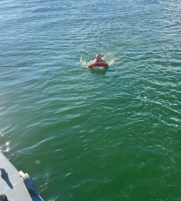 В Одесі врятували туриста, якого віднесло у відкрите море