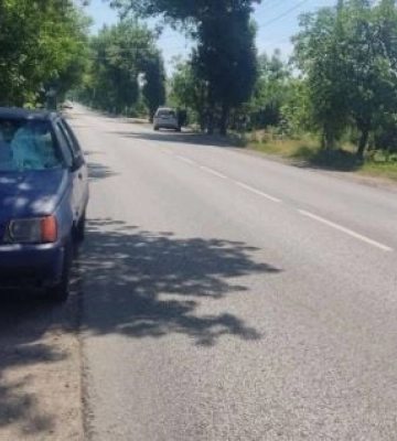 В Мелитополе водитель ВАЗа сбил 13-летнюю девочку - ребенок в больнице