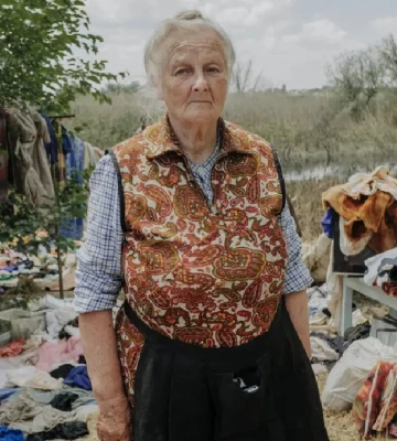 «Портрет людства»: премією відзначили фото з херсонкою, дім якої постраждав внаслідок підриву росіянами Каховської дамби