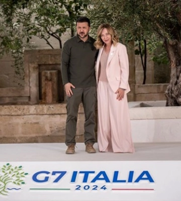 Зеленський прибув на саміт G7