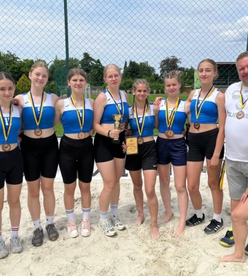 Конотопчанки виграли “бронзу” чемпіонату України з пляжного гандболу