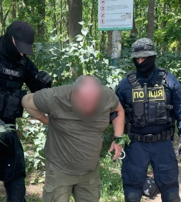 Чотири тисячі доларів — і повістка «скасовується»: в Одесі за хабар затримали працівника ТЦК