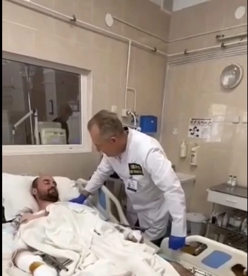 Любов дала змогу витримати всі операції: історія бійця, якого врятували у лікарні Дніпра