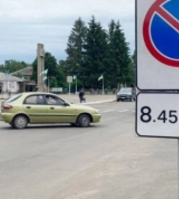 На одній з вулиць Кодими встановили нові дорожні знаки