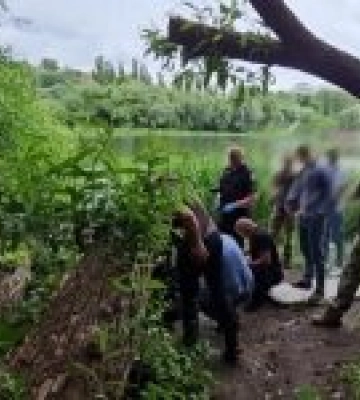У Вінниці чоловік вбив двох дівчат, а потім застрелився