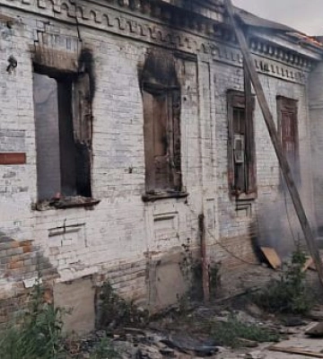 Важка артилерія та дрони: ворог вночі вдарив по Нікополю
