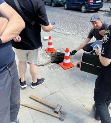 На вул. Пекарській у Львові пролунало два вибухи
