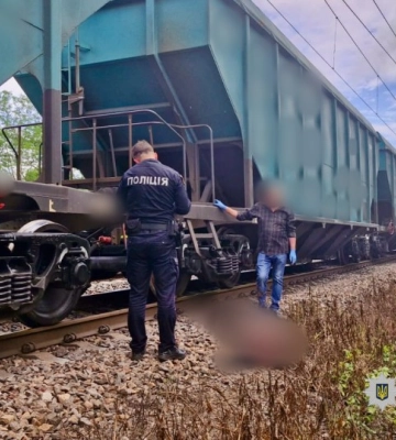На Одещині під колесами потяга загинула п’ятнадцятирічна дівчина