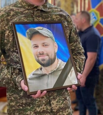 На Волині попрощалися з Героєм Володимиром Зберуном, який загинув під час евакуації пораненого побратима
