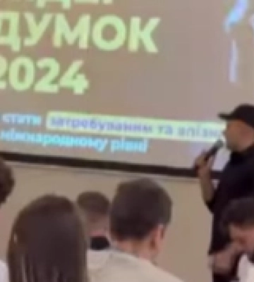 В Одесі блогерку вивели з публічного заходу через прохання говорити українською: мовний омбудсмен відреагував