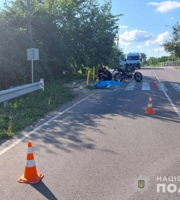 Летальне ДТП на Волині: мотоцикліст врізався у відбійник