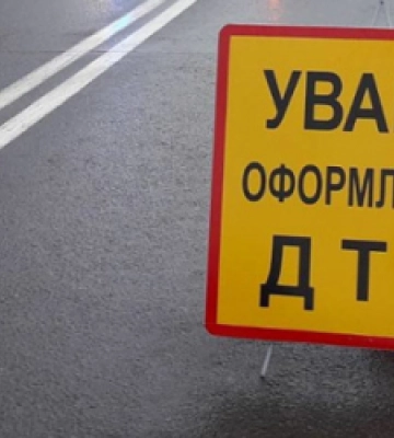 Минулої доби на дорогах Львівщини трапилось 19 ДТП