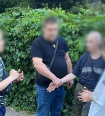 У столиці група підлітків напала на іноземця з перцевим балончиком