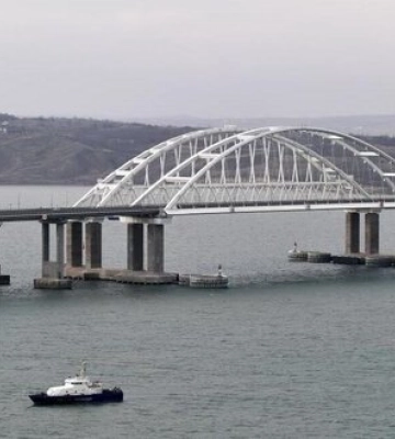 Кримський міст уже не має значення з військової точки зору, росіяни його майже не використовують для перевезення вантажів для армії, - Плетенчук
