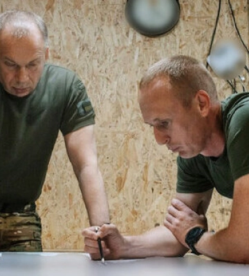 Основні зусилля ворог зосереджує на Покровському напрямку. Тривають жорсткі бої в районах Глибокого, Часового Яру, Старомайорська, Роботиного, Кринків, - Сирський