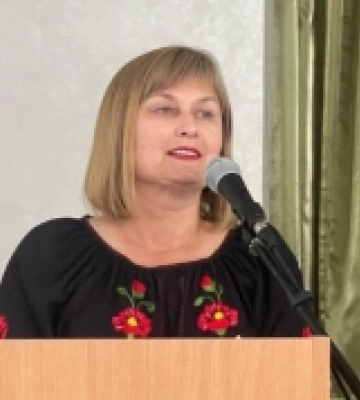 У селищі на Волині звітувала директорка ліцею