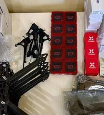 Полтавець власноруч виготовляє дрони для фронту