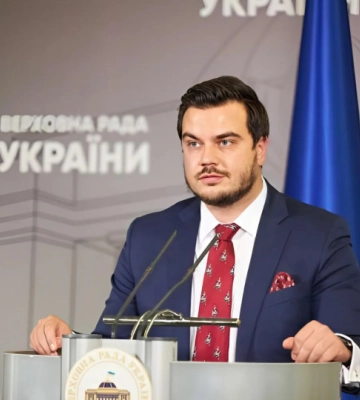 В ВР уточнили, действительно ли бедные будут служить, а богатые работать