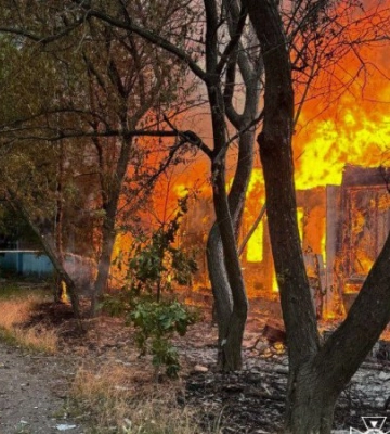 Вранці ворог обстріляв рекреаційну зону в Очакові, що спирчинило пожежу