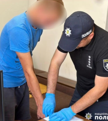 В Одесі 18-річний хлопець пограбував жінку для того, щоб уникнути мобілізації