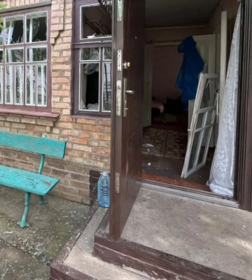 Росіяни вдарили з артилерії по Нікополю, поранені двоє жінок