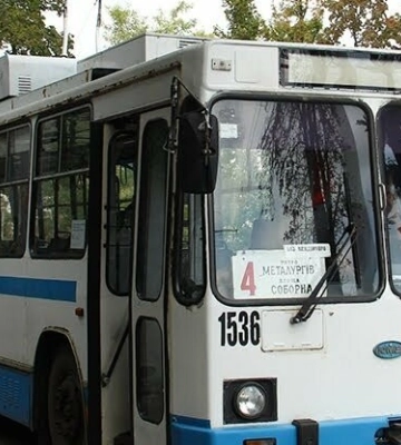 Як курсує громадський транспорт у Дніпрі 18 червня
