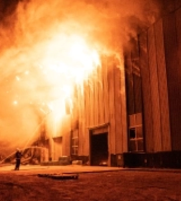 На Рахівщині в пожежі згоріла надвірна споруда