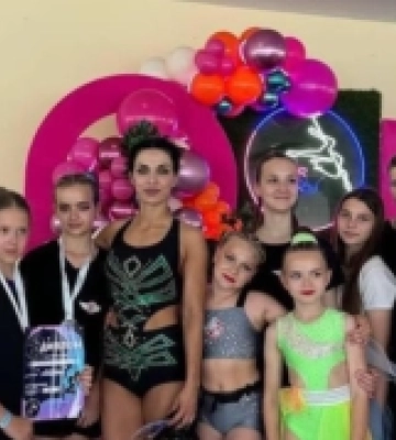 Повітряні гімнастки з Волині здобули перемоги на Всеукраїнському чемпіонаті