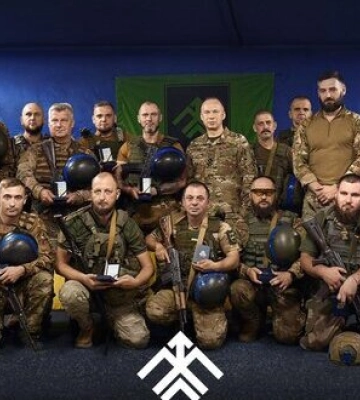 Сирський нагородив військових бригади Нацгвардії «Хартія» за оборону Вовчанська