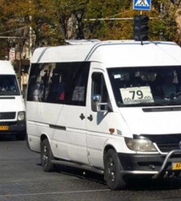 В Запорожье в маршрутках может появиться бесконтактная оплата