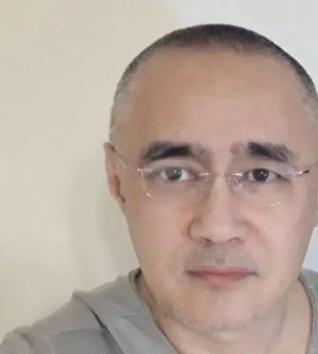Стрельба в центре Киева. В столице совершено покушение на казахского оппозиционера Айдоса Садыкова